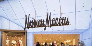 Neiman Marcus đổi lông thú lấy da táo –  Câu chuyện với những khách hàng trung thành