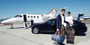 Các quý ông nên mang gì trong một chuyến bay dài?