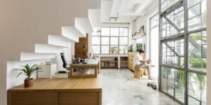 Nhà Hòa: Chan hòa ánh nắng và cây xanh