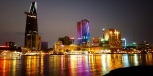 Tỷ phú Lý Gia Thành muốn đầu tư vào logistic và cơ sở hạ tầng tại TP.HCM