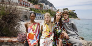 Thời trang cao cấp nắm bắt sự bùng nổ của trang phục nghỉ dưỡng