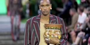 Các nhà thiết kế tại Milan khơi gợi niềm vui, sự hoài cổ trong trang phục nam giới