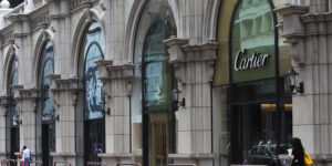 Nguồn cung đồng hồ xa xỉ khan hiếm trên toàn cầu