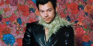 Gucci bắt tay với ca sỹ Harry Styles: Tại sao lại là quần áo nam?