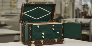 Louis Vuitton nâng tầm diện mạo cho bộ mạt chược Vanity Mahjong