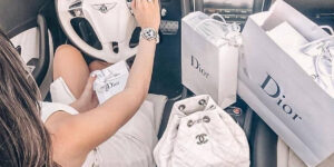 Tiêu dùng kín đáo hay khoe khoang vật chất: Đâu là Lối sống đỉnh cao?