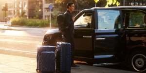 Thiên Minh, Tôn Kinh Lâm và Tim Phạm hoá điệp viên siêu hạng cùng vali Tumi Bullet Train