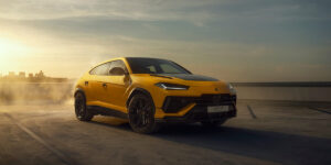 Chủ nhân 60 tuổi chi hơn 23 tỷ VNĐ tậu SUV tốc độ Lamborghini Urus