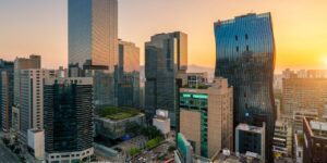 Mỗi người giàu nên sở hữu bao nhiêu căn nhà? Câu trả lời là 200