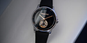Định nghĩa lại sự thuần khiết với Code 11.59 by Audemars Piguet Selfwinding Flying Tourbillon