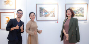 ‘Hồi Sinh’: Lên “chuyến tàu” dọc ngang những nơi từng là vùng đất lửa, triển lãm tại Lotus Gallery