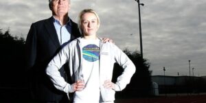 “Chết trong đống tiền là cái chết ngu ngốc” – Quan điểm của nhà từ thiện Barrie Wells