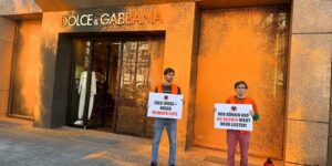 Biểu tình vì môi trường, hàng loạt cửa hàng xa xỉ tại Berlin bị tạt sơn