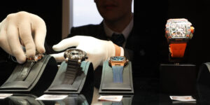 Christie’s Hong Kong “gõ búa” hàng triệu USD đồng hồ Patek Philippe