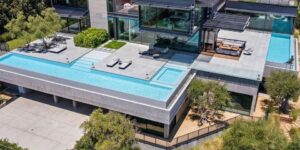 Một tình yêu, một biệt thự trên đồi