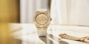 Vacheron Constantin Overseas self-winding 35mm: Phong thái riêng biệt