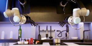 Dining Library: Đầu bếp robot – Liệu có khả thi?