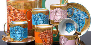 House Of Luxe: Uống cafe sáng với ly hàng hiệu