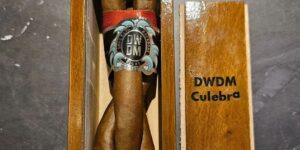 Trần Điền cùng bộ sưu tập Tubo Cigar ở Indonesia