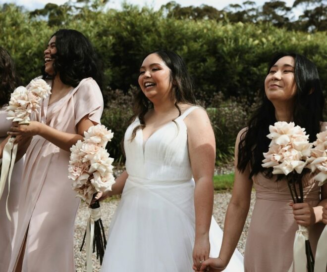 Váy phụ dâu màu sắc sang trọng