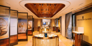 Bvlgari đánh dấu cột mốc mới với lần đầu tiên trưng bày trang sức và 7 tuyệt tác đồng hồ Serpenti kinh điển tại The Hour Glass