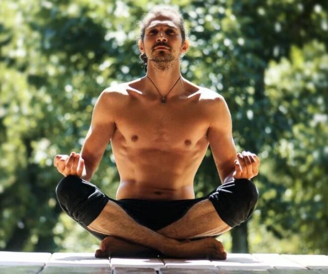 tập thể dục - yoga - sức khỏe nam giới - tập luyện - luxuo 1