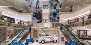 Burberry “check” in Hanoi: Di sản Anh quốc gặp gỡ vẻ đẹp kinh điển của Thủ đô