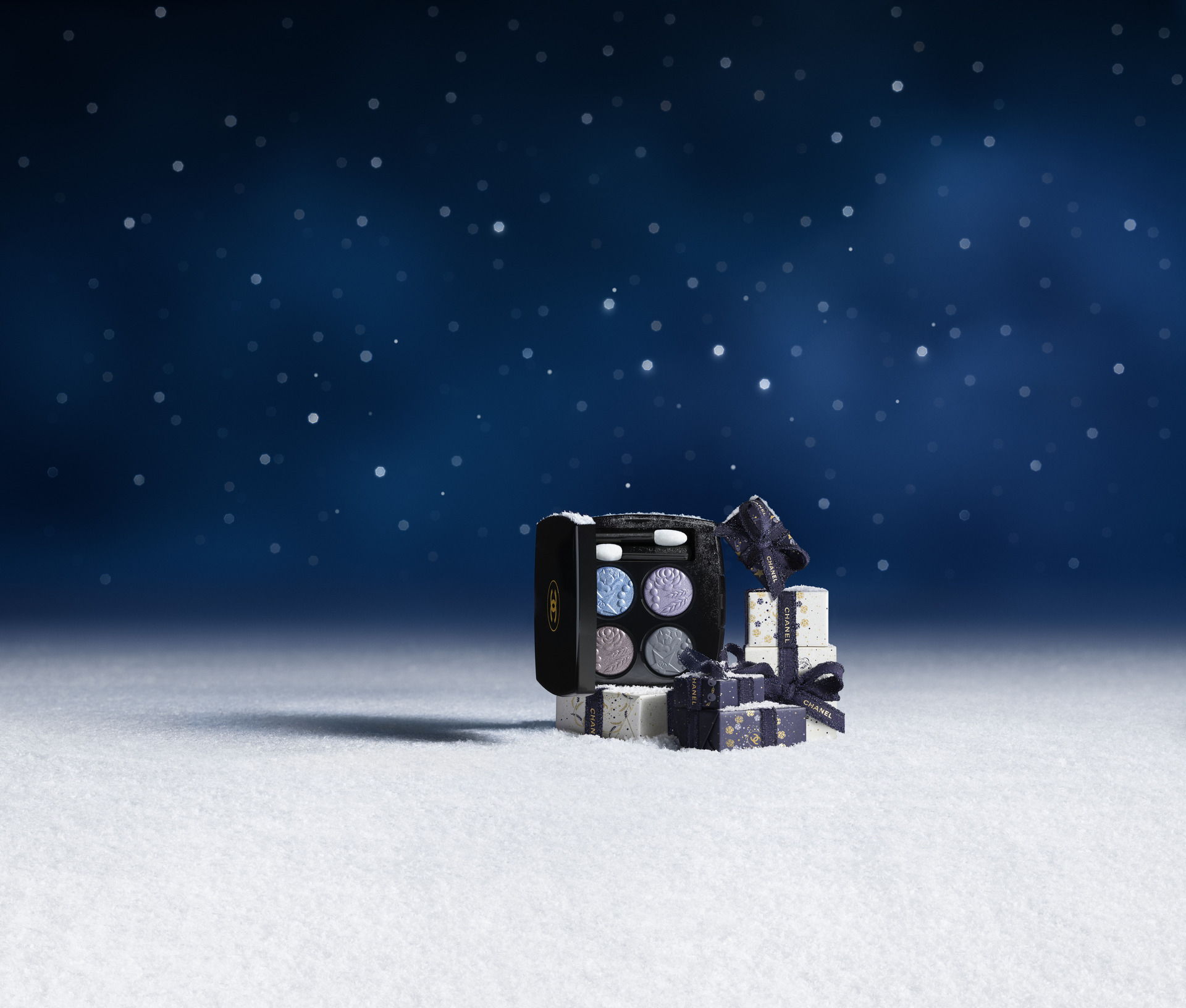 Chanel - winter constellation - bộ sưu tập mùa lễ hội - holiday 2025 makeup collection - luxuo 4