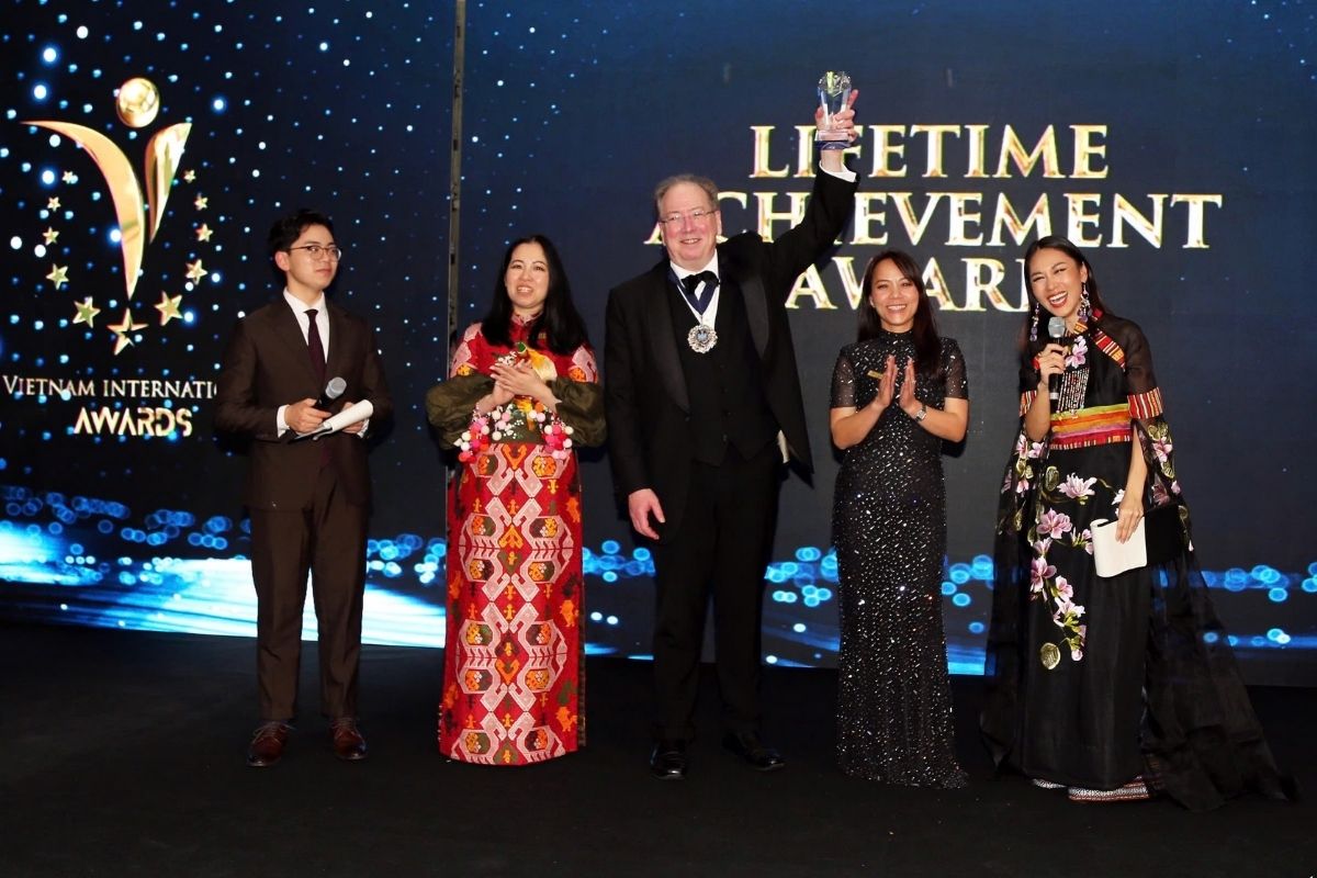 Giải Thưởng Quốc Tế Việt Nam 2025 - VIAwards - lễ trao giải - luxuo 9