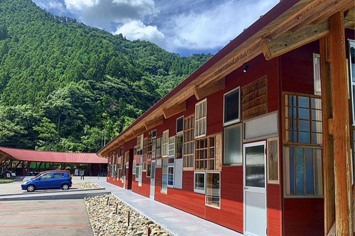 vật liệu tái chế - kiến trúc bền vững - công trình xanh - tái sử dụng vật liệu - luxuo 10